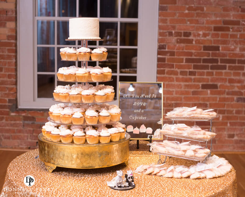 tiered wedding cupcakes